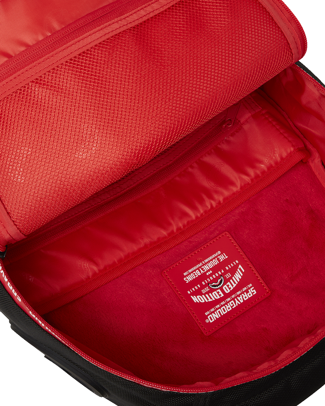 PRINTED ZIPPER SHARK DLX BACKPACK