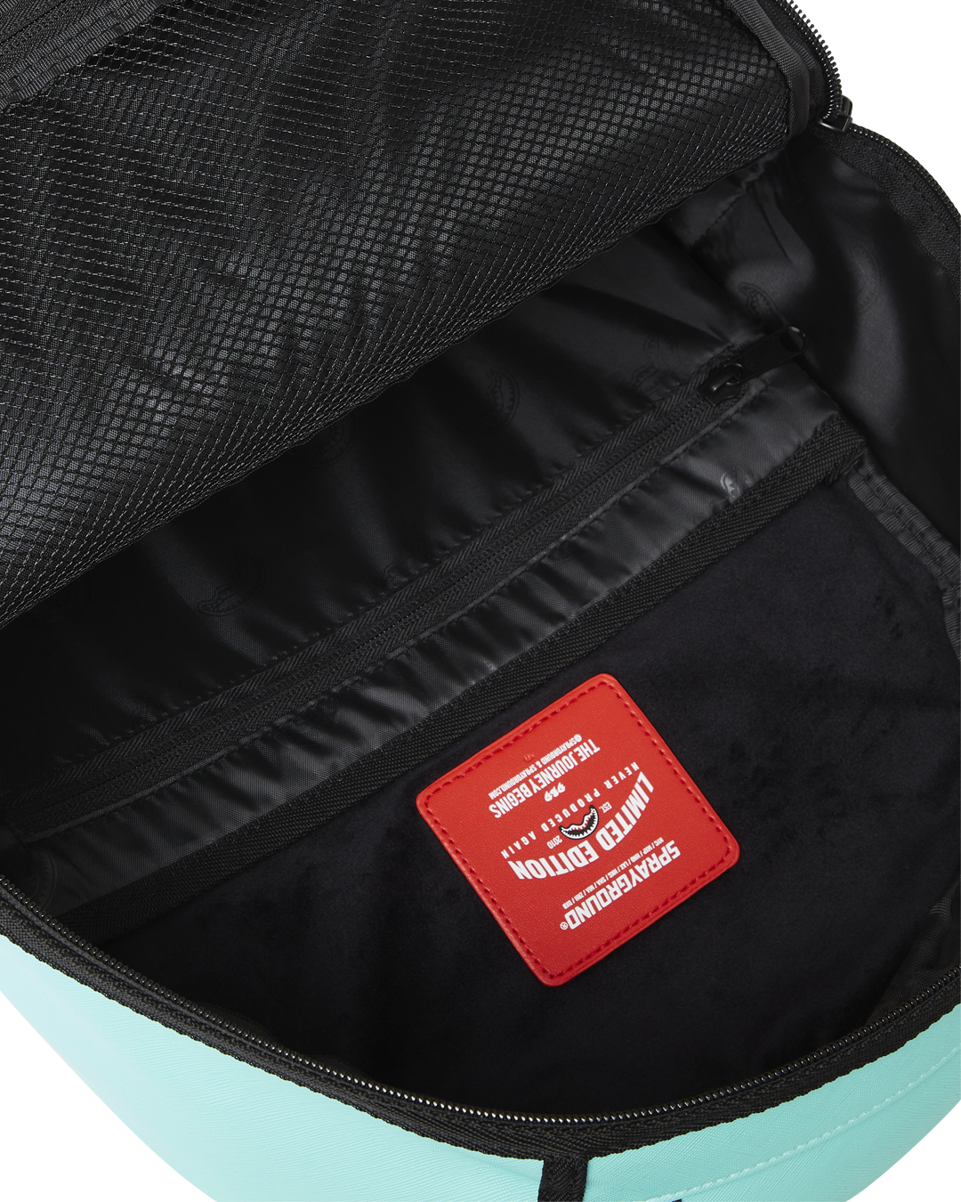 SHARK CENTRAL AQUA DLXSV BACKPACK