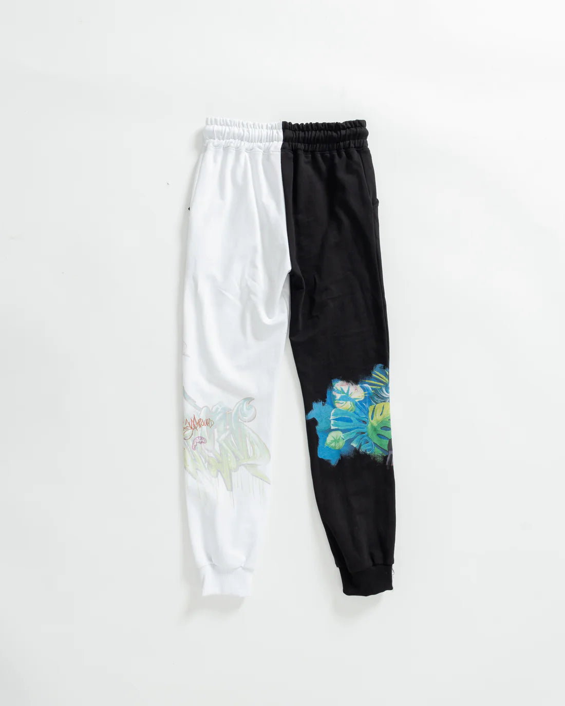 GRAFFITI STYLE SPLIT PANTS