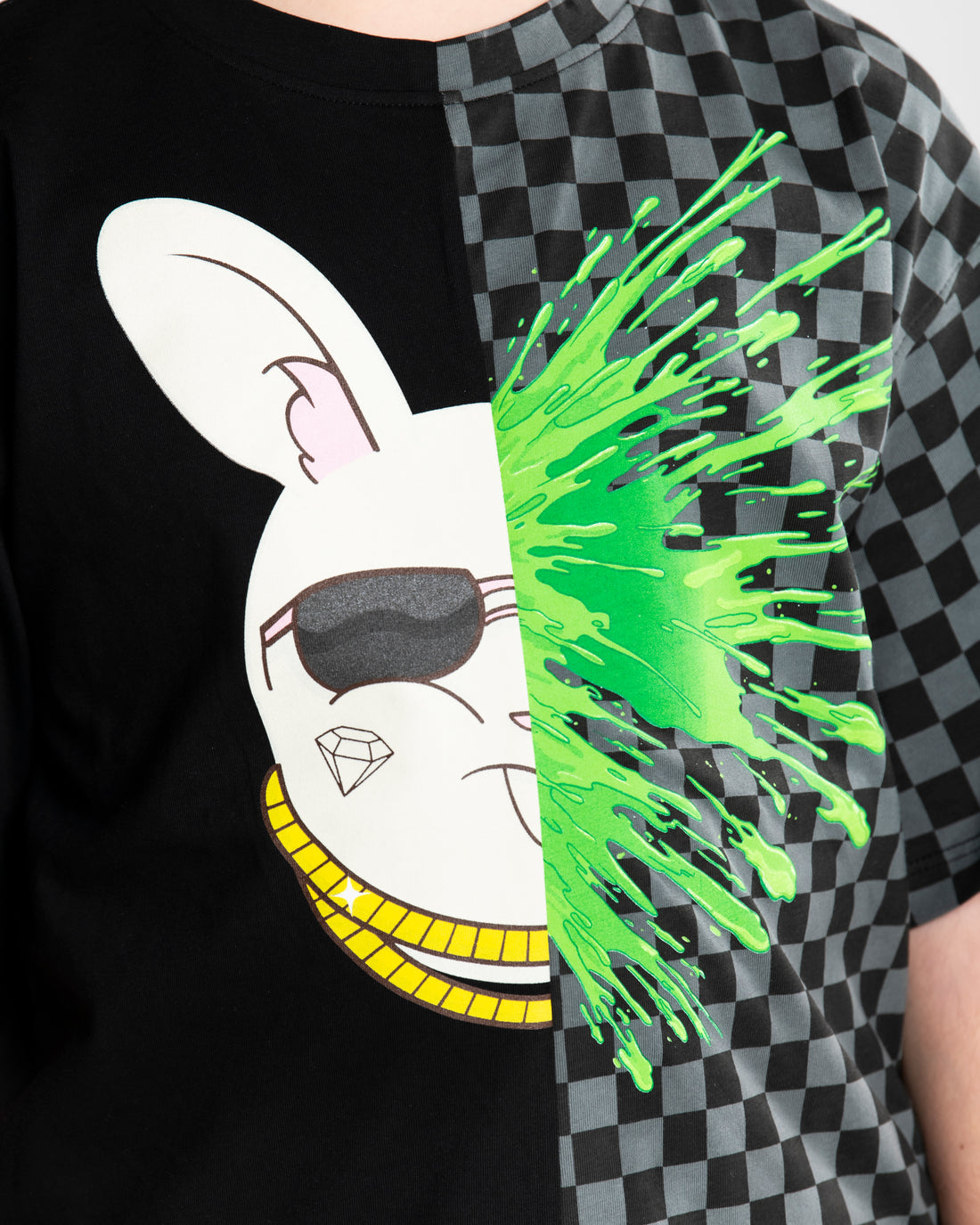 SPLATTER BUNNY SPLIT OVER T- SHIRT